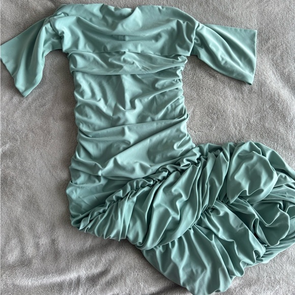 Club London Off-Shoulder Ruched Dress - Picture 3 of 4